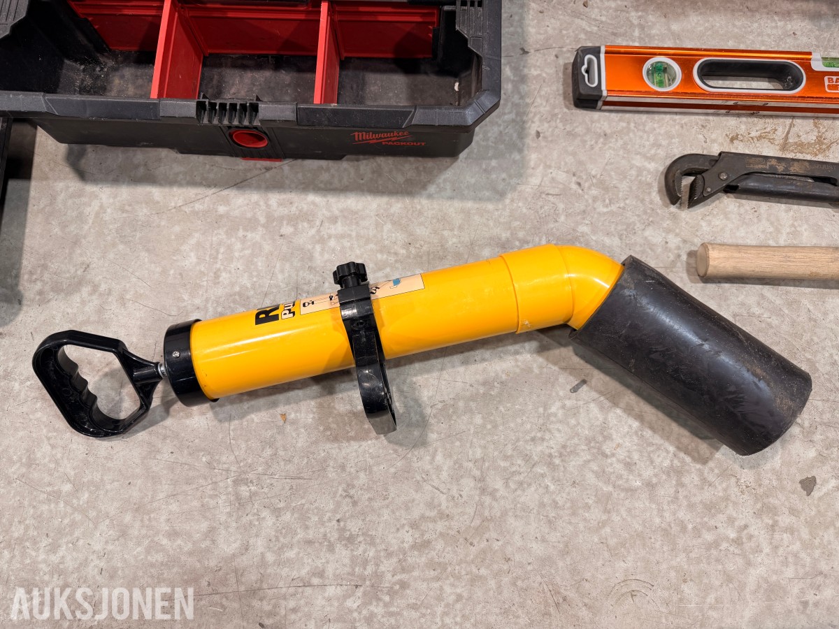 Verktøy, Milwaukee PACKOUT, Apera SX731, REMS Pull-Push og skrustikke
