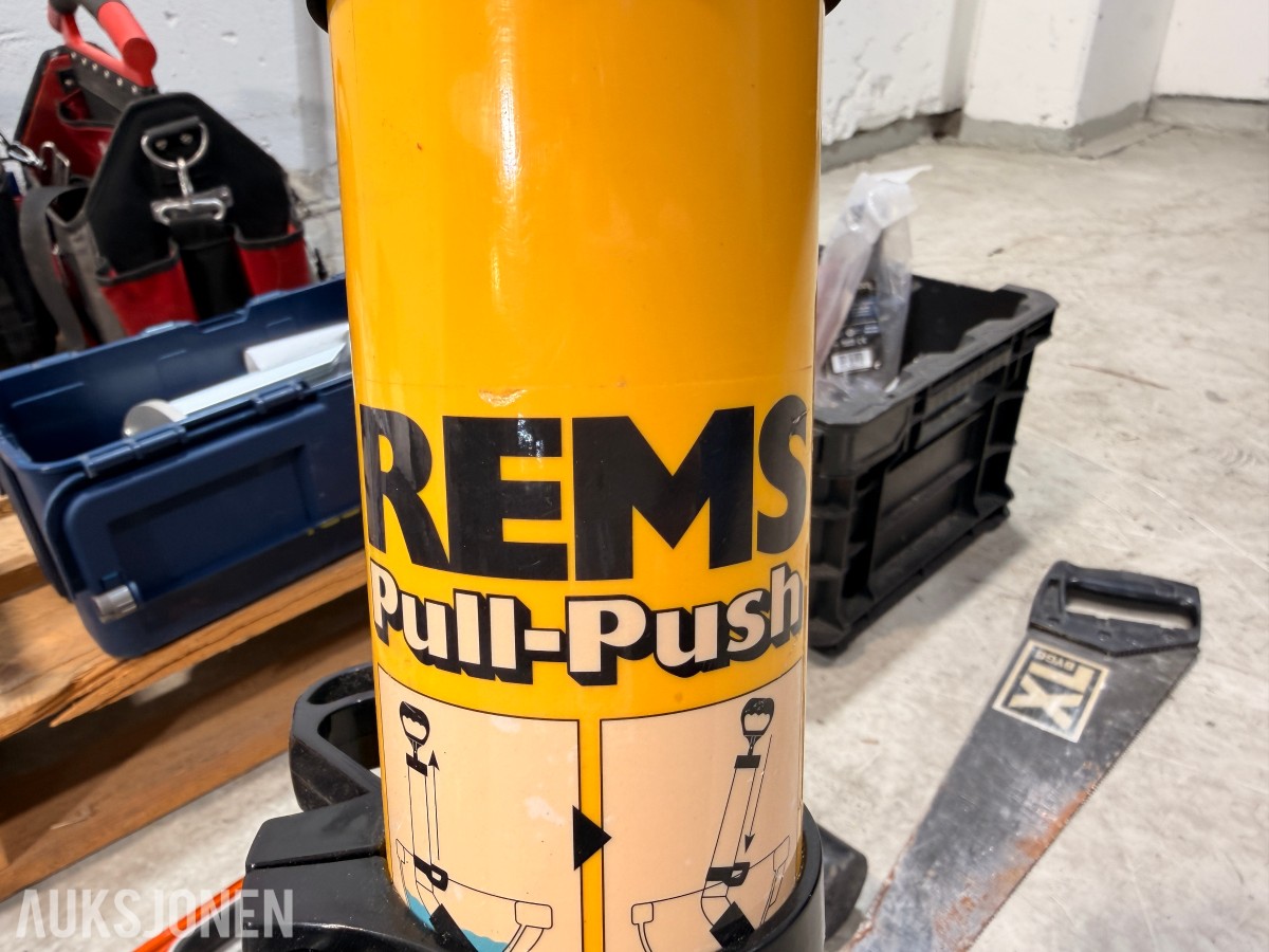 Verktøy, Milwaukee PACKOUT, Apera SX731, REMS Pull-Push og skrustikke