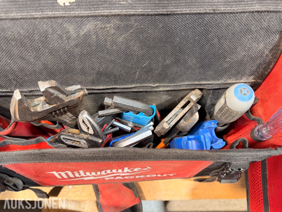 Verktøy, Milwaukee PACKOUT, Apera SX731, REMS Pull-Push og skrustikke