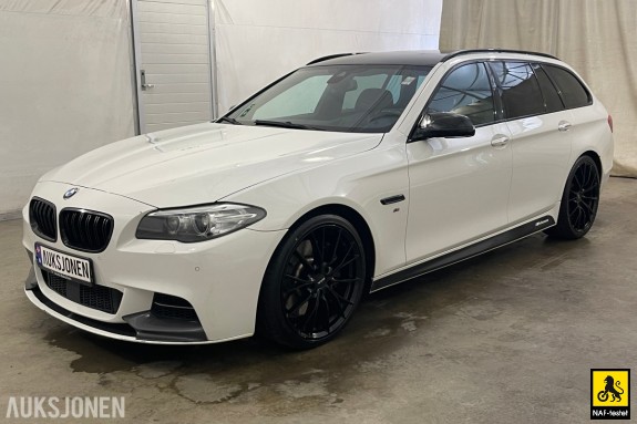 2013 BMW 5-serie M 550D XDRIVE 381 HK M-SPORT ACC HENGERFESTE SKINN HEAD-UP 