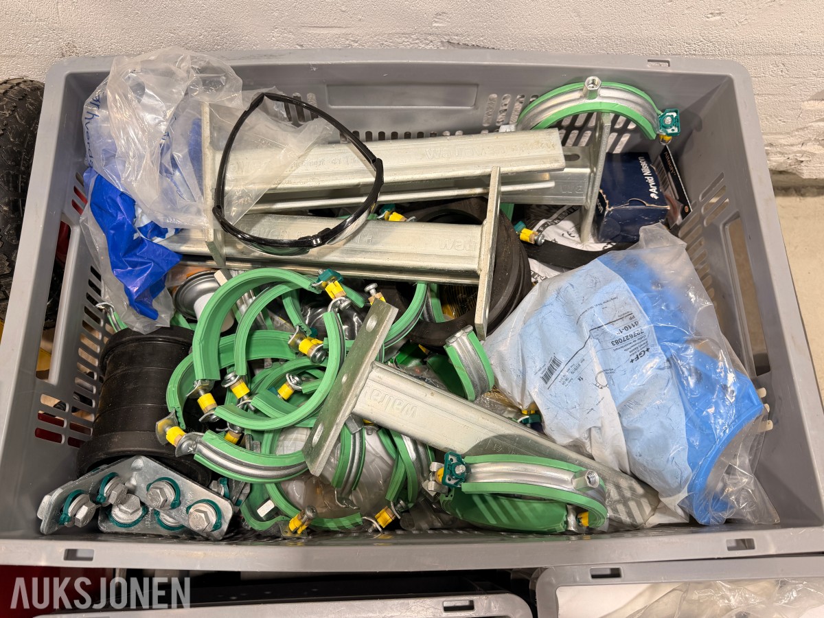 Parti med VVS- og installasjonsmateriell