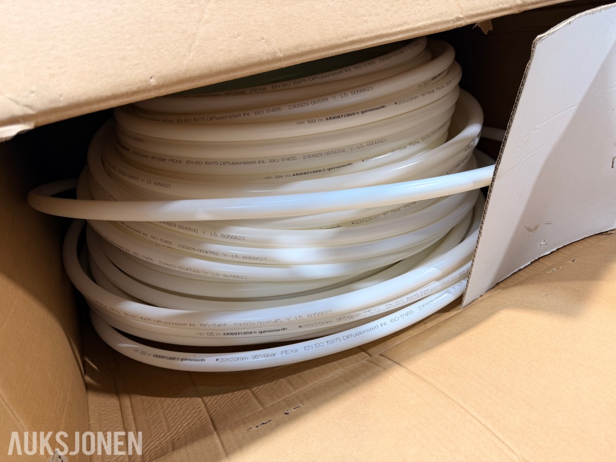 Parti med VVS- og installasjonsmateriell