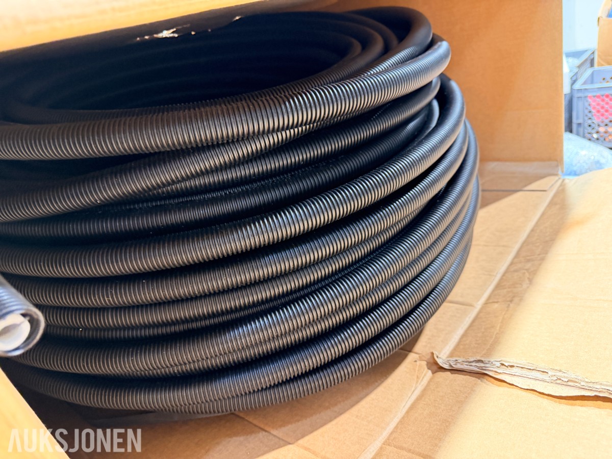 Parti med VVS- og installasjonsmateriell