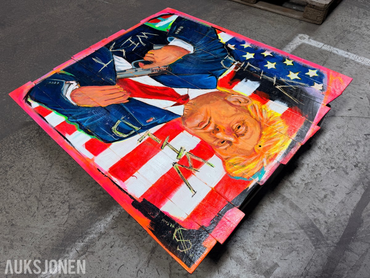 Originalt kunstverk på trepanel – signert – motiv av Donald Trump