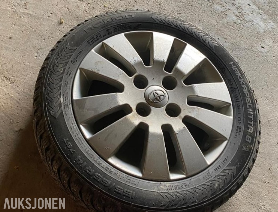 2009 4 stk Piggdekk, vinterdekk M+S, 155/65 R14 75T