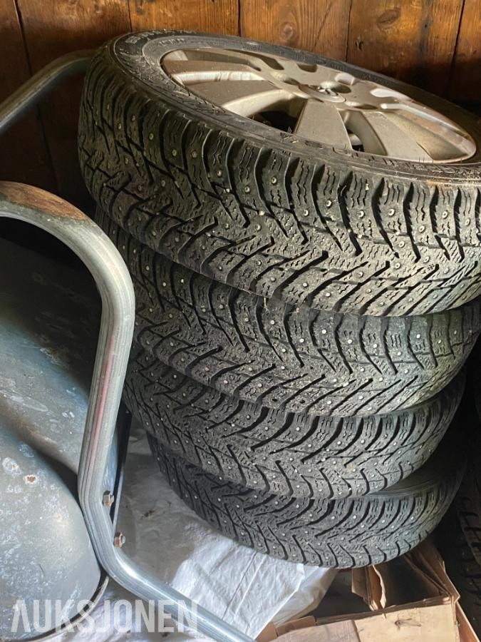 2009 4 stk Piggdekk, vinterdekk M+S, 155/65 R14 75T