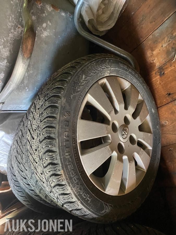 2009 4 stk Piggdekk, vinterdekk M+S, 155/65 R14 75T