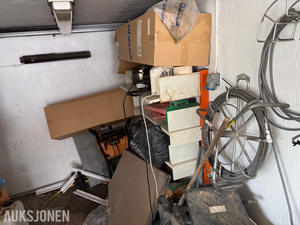 2015 Container med høytrykkvasker Div innventar
