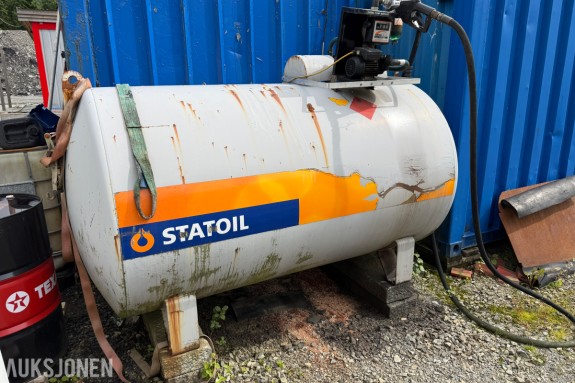 Dieseltank 1500 liter m/ telleverk og pumpe