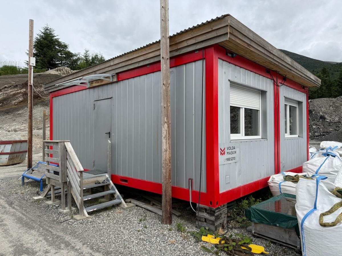 2015 2 stk kontor brakker m/WC Stålbrakker