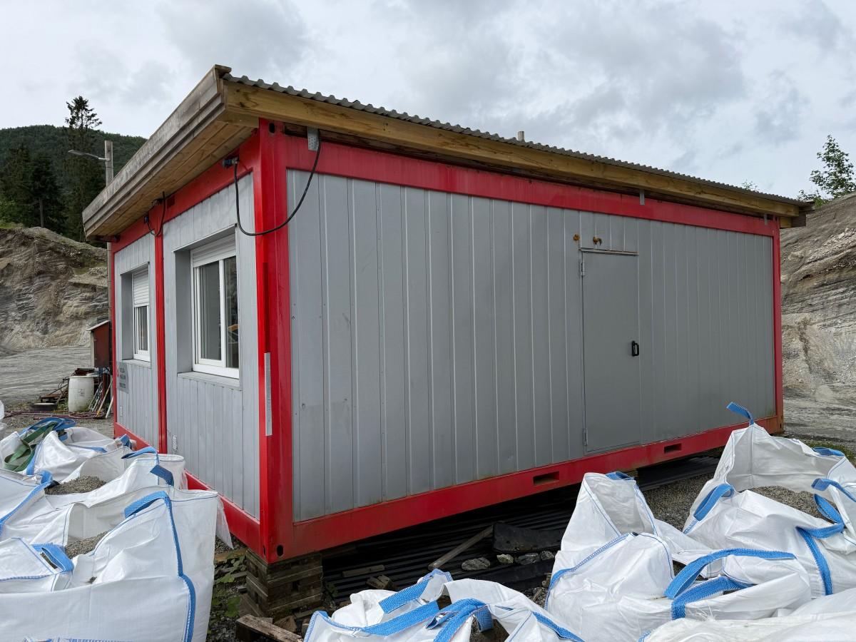 2015 2 stk kontor brakker m/WC Stålbrakker