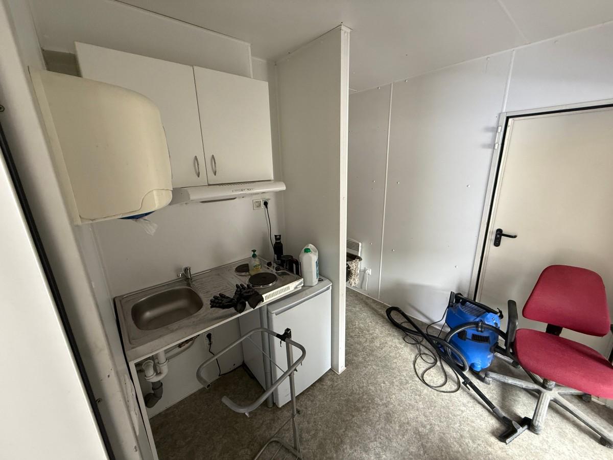 2015 2 stk kontor brakker m/WC Stålbrakker