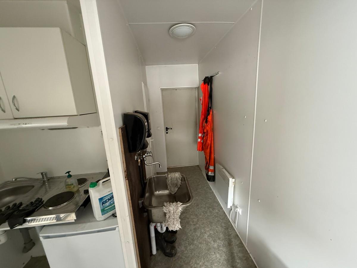 2015 2 stk kontor brakker m/WC Stålbrakker