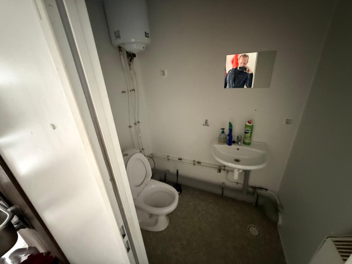 2015 2 stk kontor brakker m/WC Stålbrakker