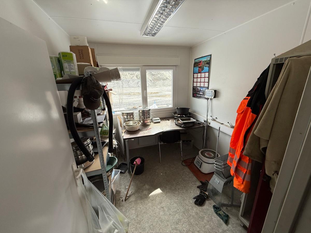 2015 2 stk kontor brakker m/WC Stålbrakker