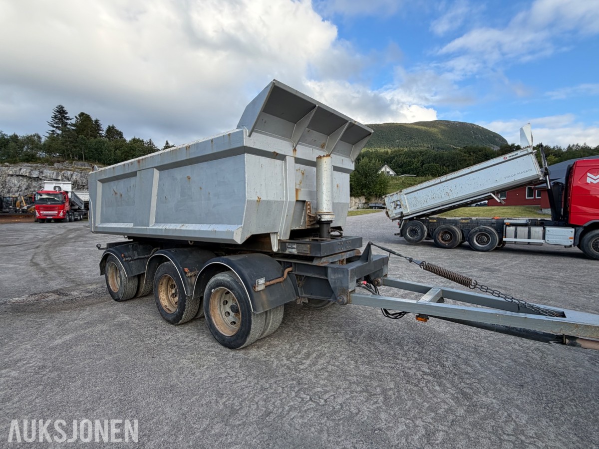 2010 Trio-Lift - 3-akslet tippkjerre