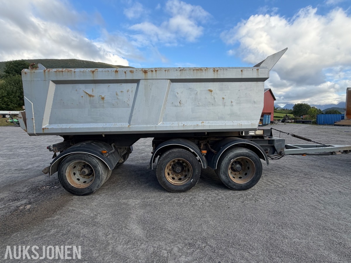 2010 Trio-Lift - 3-akslet tippkjerre