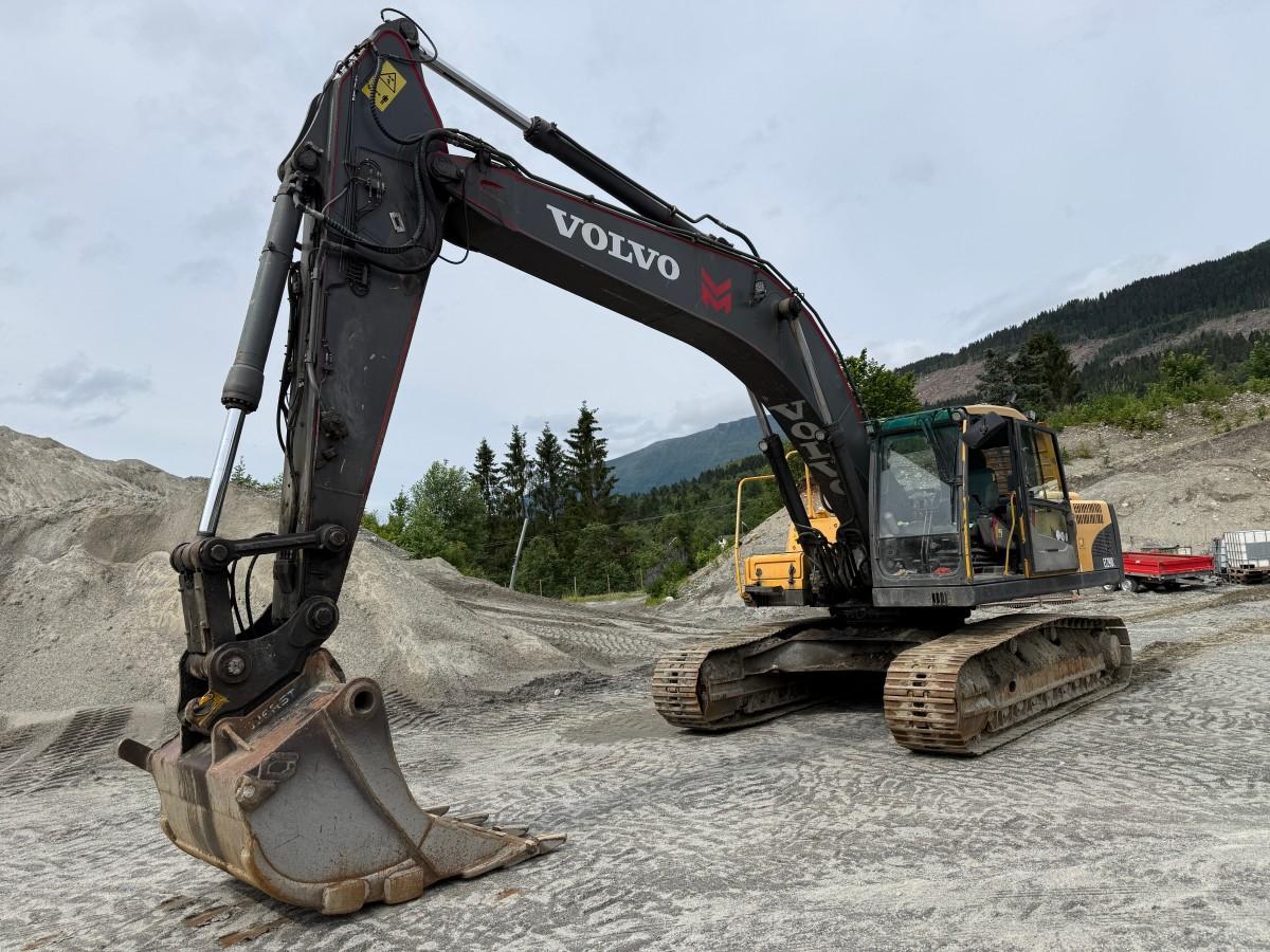 2010 Volvo EC290CL m/HK-feste og graveskuffe