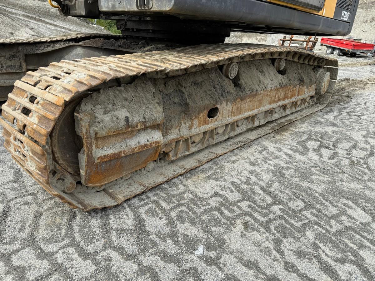 2010 Volvo EC290CL m/HK-feste og graveskuffe