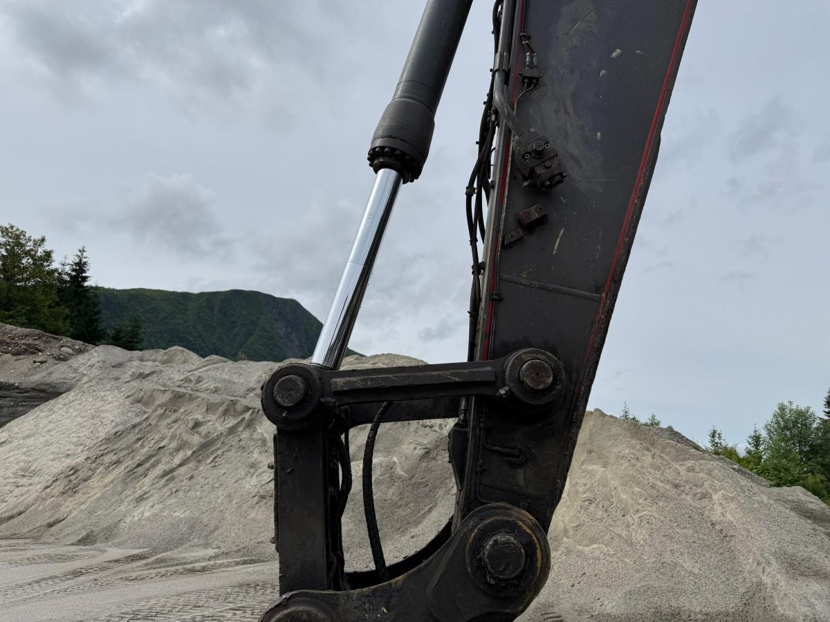 2010 Volvo EC290CL m/HK-feste og graveskuffe