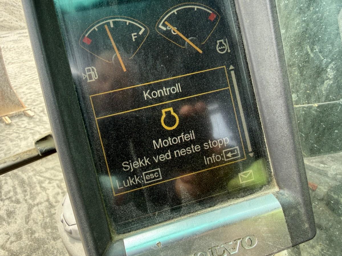 2010 Volvo EC290CL m/HK-feste og graveskuffe