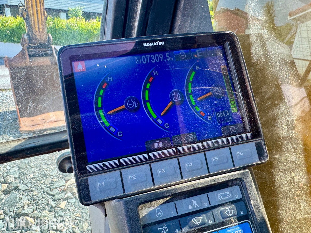 2013 Komatsu PC210LC-10 – Gravemaskin - Timer: 7306