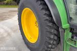 2011 John Deere 6330 Premium med Quicke Q45 laster