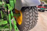 2011 John Deere 6330 Premium med Quicke Q45 laster