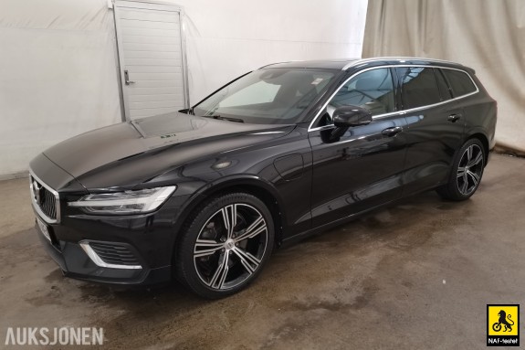 2021 Volvo V60 T6 340hk AWD HENGERFESTE PANO HEAD UP 360 KAMERA H/K ACC 