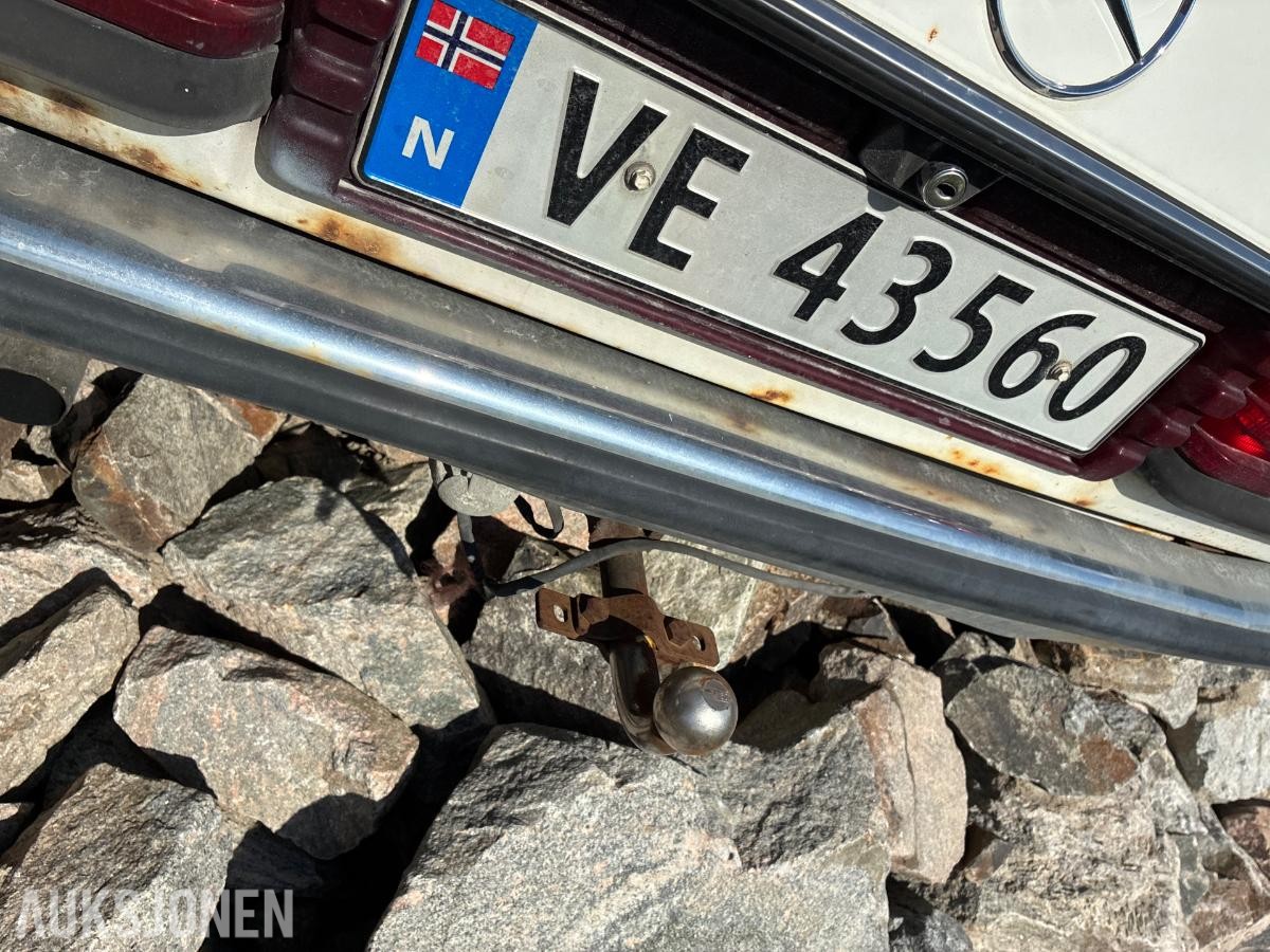 1984 Mercedes-Benz E-Klasse W123 2.4 D Ekstra deler - Prosjektbil