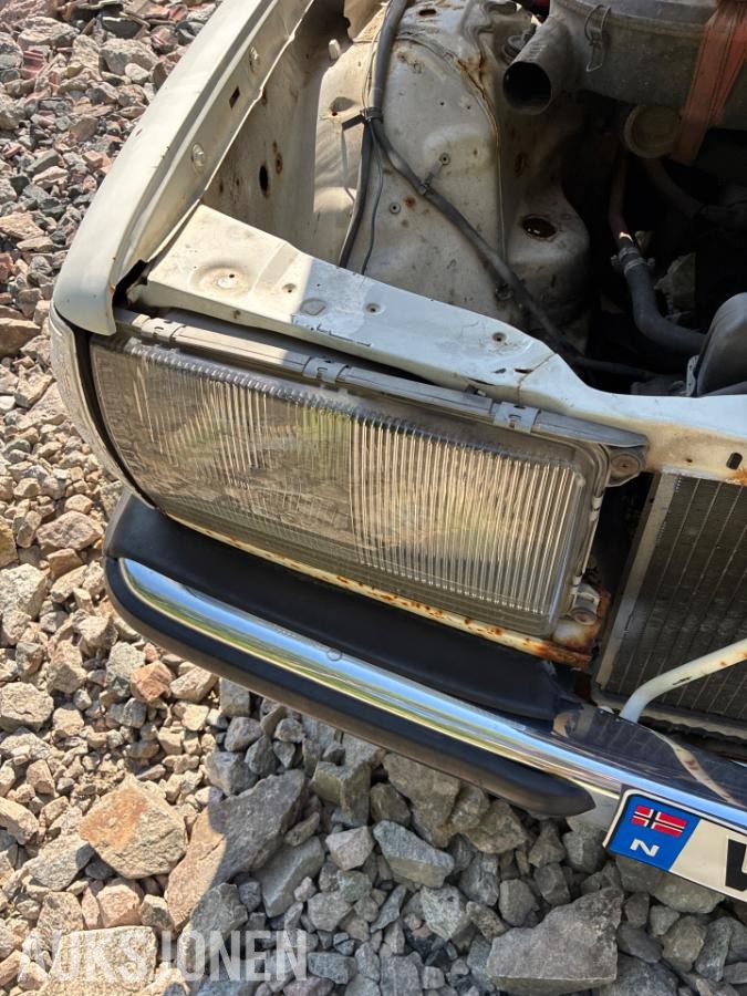 1984 Mercedes-Benz E-Klasse W123 2.4 D Ekstra deler - Prosjektbil
