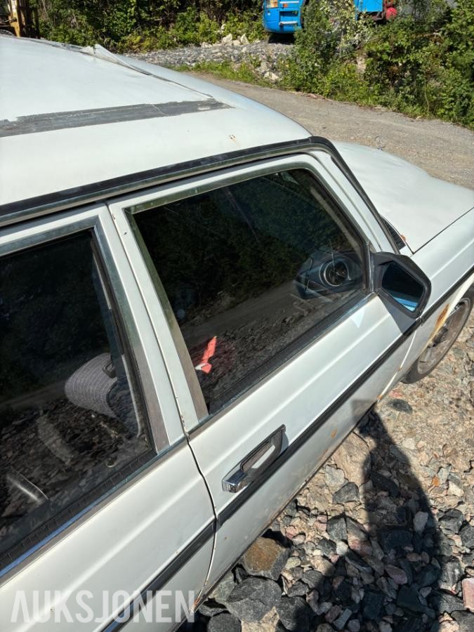 1984 Mercedes-Benz E-Klasse W123 2.4 D Ekstra deler - Prosjektbil