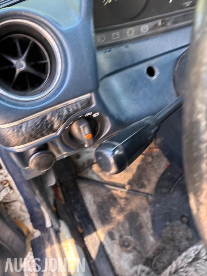 1984 Mercedes-Benz E-Klasse W123 2.4 D Ekstra deler - Prosjektbil