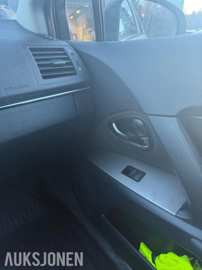 2009 Toyota Avensis 2.0D 126hk Manuell 174890 km