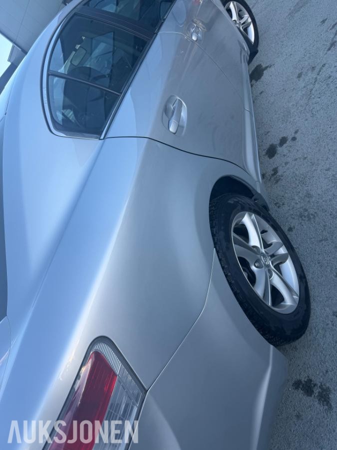 2009 Toyota Avensis 2.0D 126hk Manuell 174890 km
