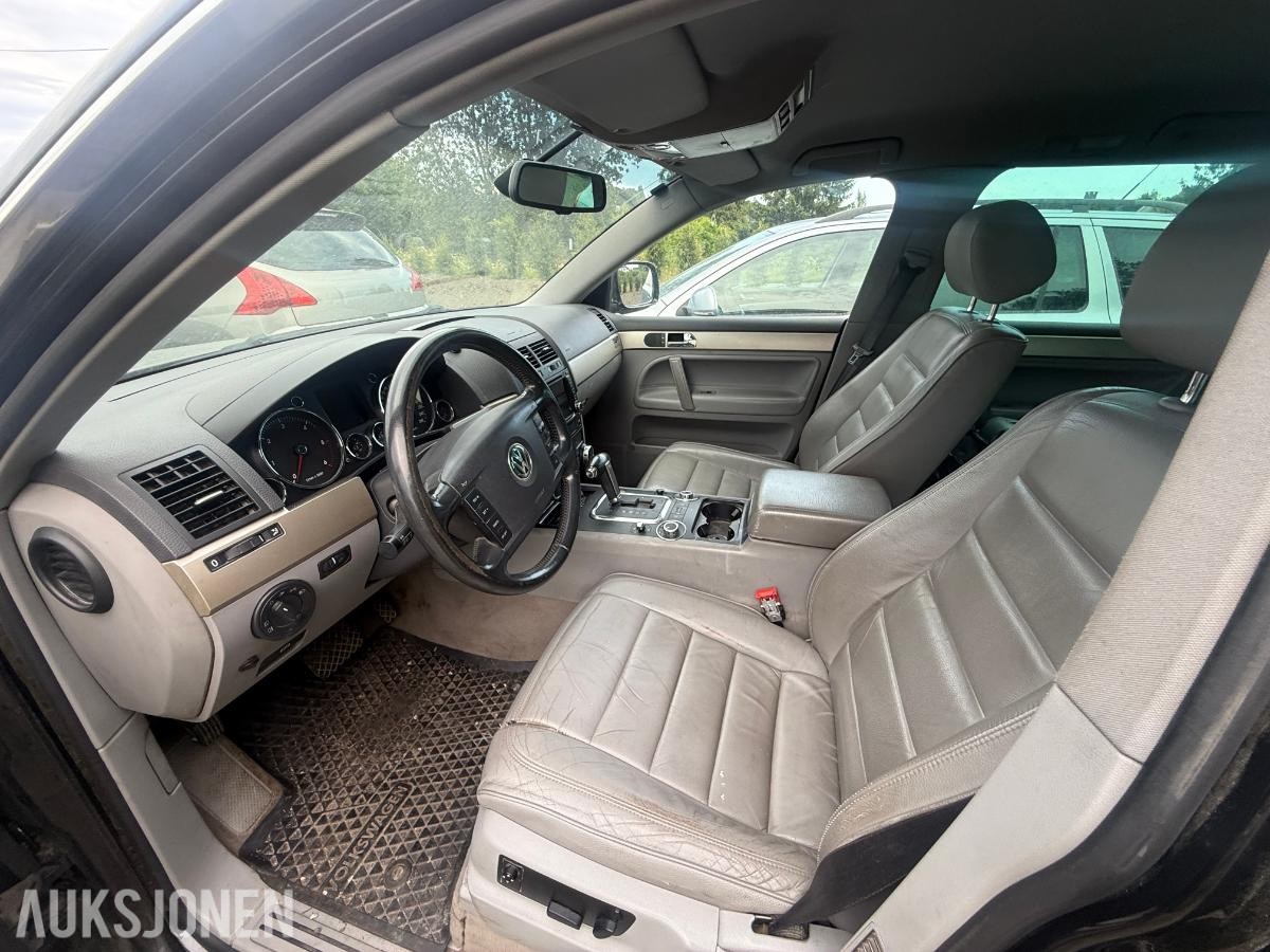2006 VOLKSWAGEN TOUAREG 2.5 TDI 4MOTION AUTOMAT – SKINN – HENGERFESTE – REPARASJONSOBJEKT