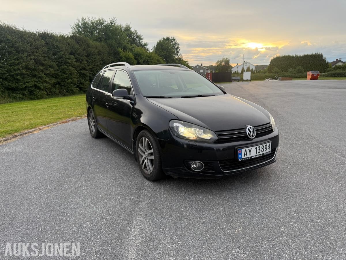 2011 VOLKSWAGEN GOLF VARIANT 1.6 TDI 4MOTION – REPARASJONSOBJEKT – FIREHJULSTREKK – PANORAMATAK