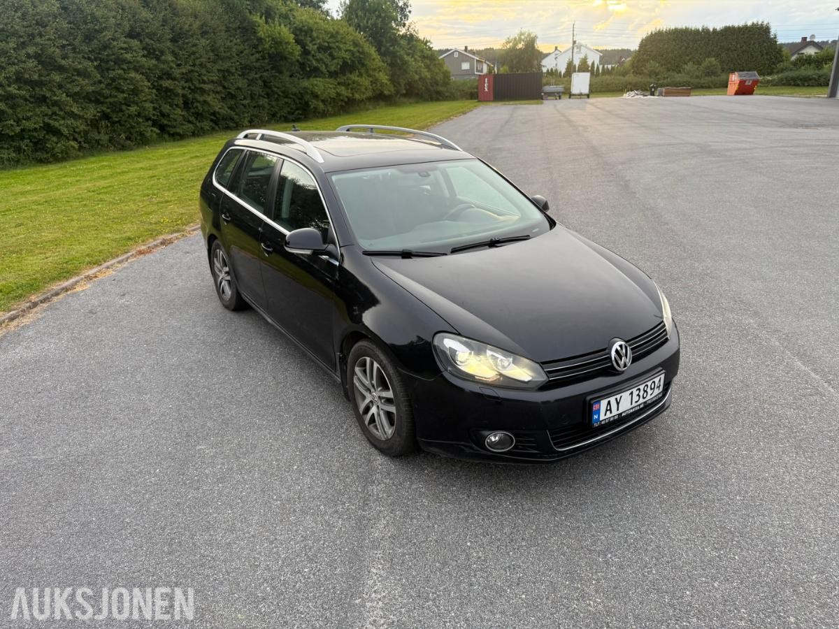 2011 VOLKSWAGEN GOLF VARIANT 1.6 TDI 4MOTION – REPARASJONSOBJEKT – FIREHJULSTREKK – PANORAMATAK