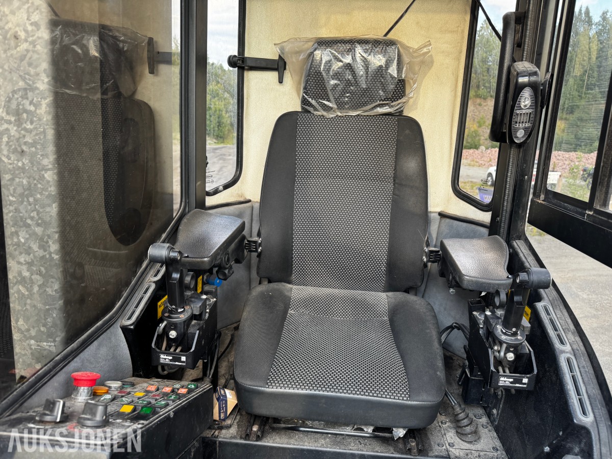  Scania 770 6 x 4 tømmerbil m/Loglift OP påbygg