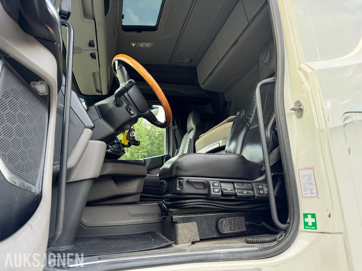  Scania 770 6 x 4 tømmerbil m/Loglift OP påbygg