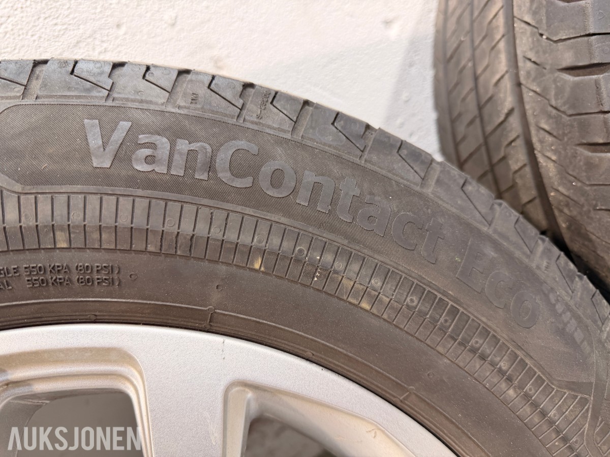 Felger og dekk, 215/65 R16C og 205/60 R16