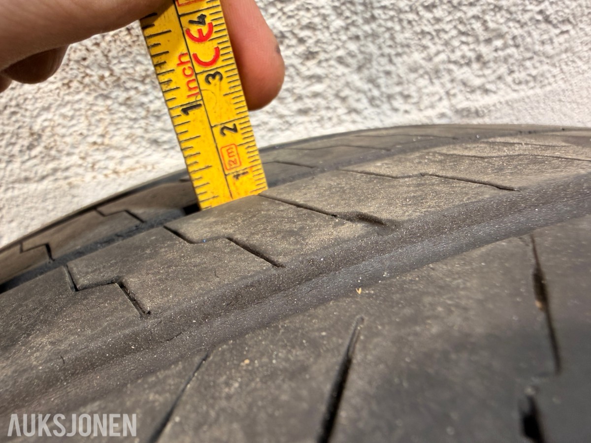 Felger og dekk, 215/65 R16C og 205/60 R16