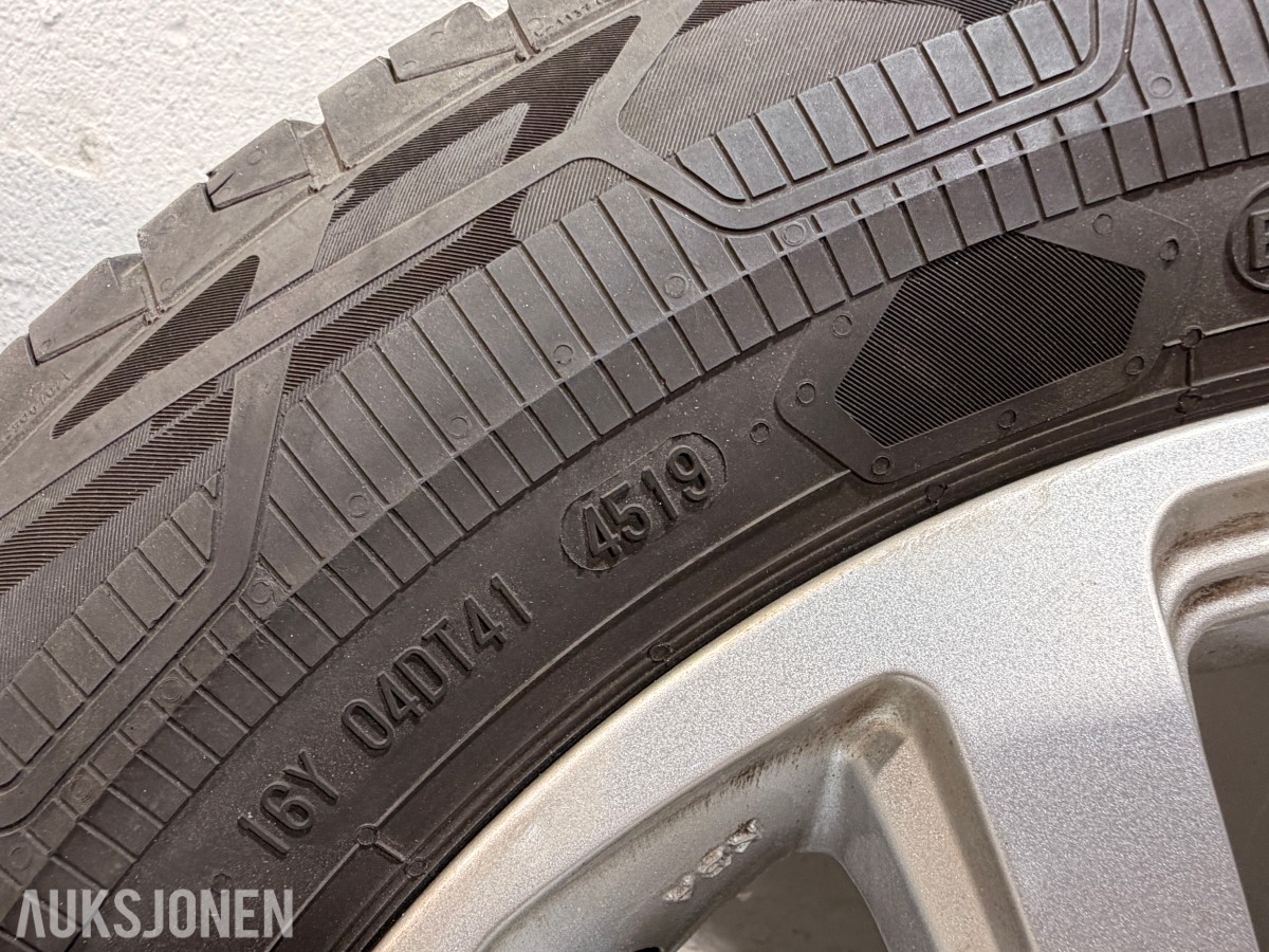 Felger og dekk, 215/65 R16C og 205/60 R16