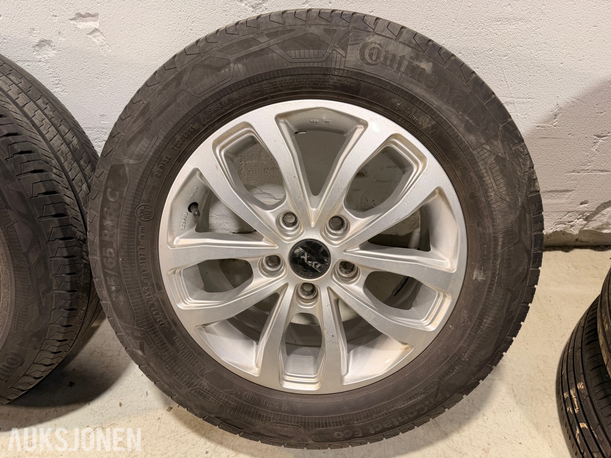 Felger og dekk, 215/65 R16C og 205/60 R16