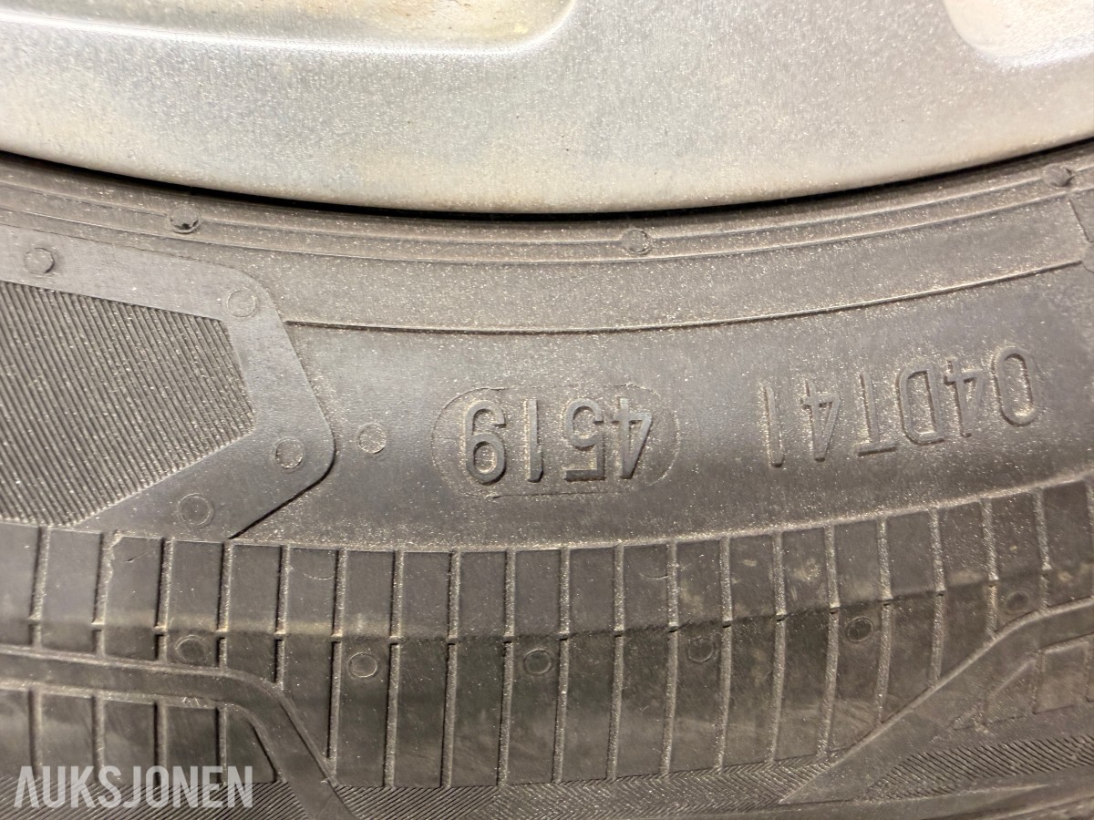 Felger og dekk, 215/65 R16C og 205/60 R16