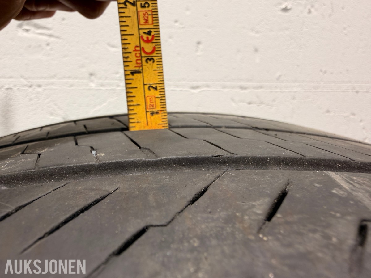 Felger og dekk, 215/65 R16C og 205/60 R16
