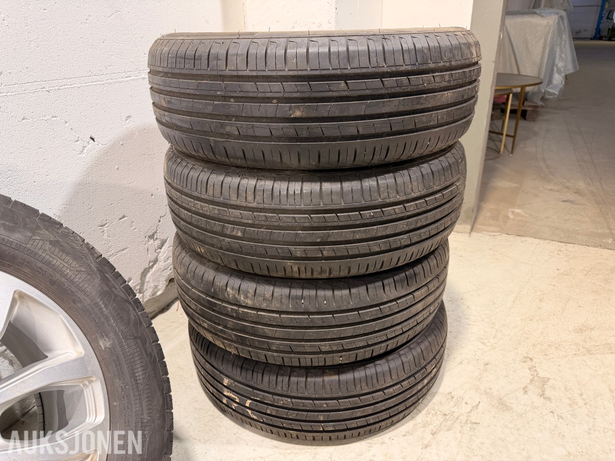 Felger og dekk, 215/65 R16C og 205/60 R16