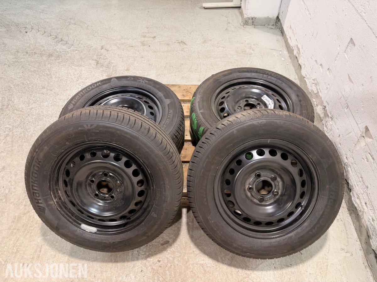 Felger med Hankook dekk, 195/65 R15