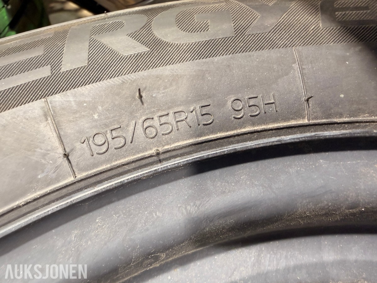 Felger med Hankook dekk, 195/65 R15