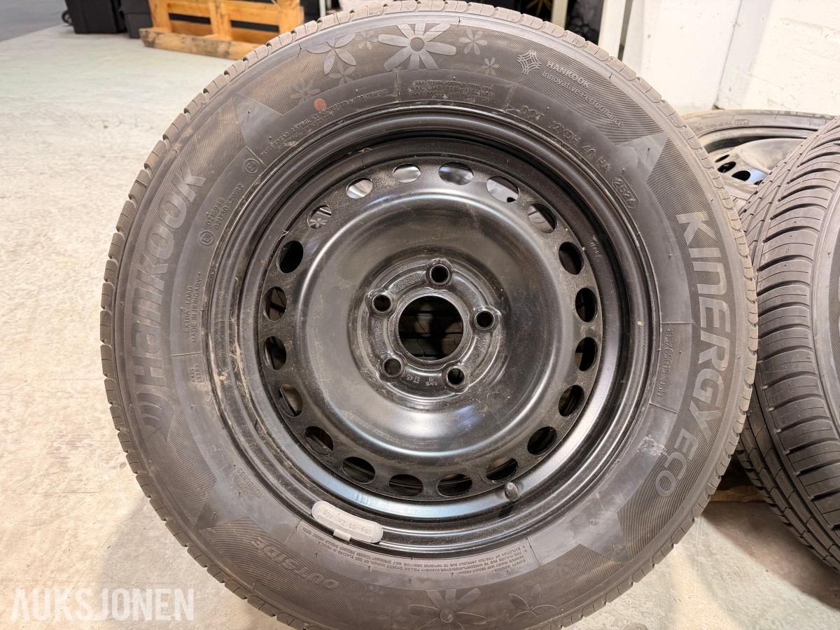 Felger med Hankook dekk, 195/65 R15